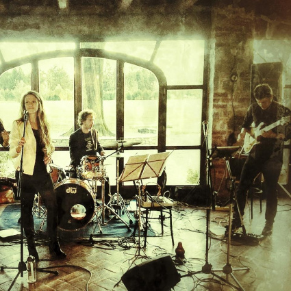 Melody Tibbits &amp;amp; The Cade — photo 3