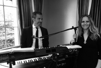 Duo Claudia & Marcello -  Live Music & DJ Performance