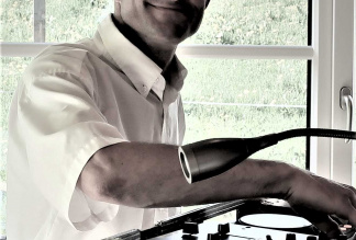 DJ Sanborn aus Graubünden, der Hochzeits-und Party DJ für Ihren grossen Tag!