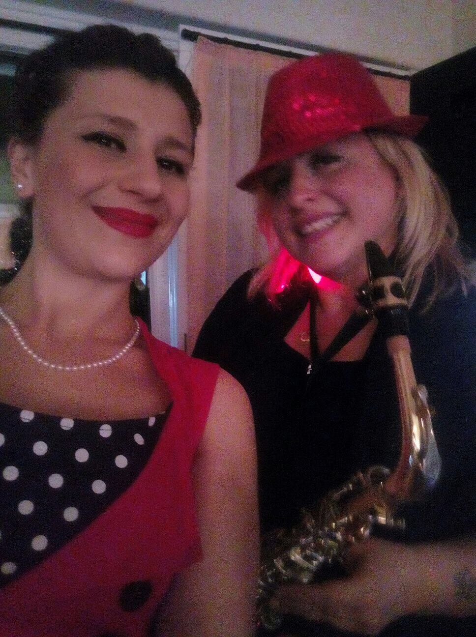 `Francy &amp;amp; Mary` Party Woman Duo — photo 7