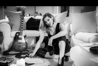Nyna Dubois - Professionelle Sängerin mit eigener Pianobegleitung (Pop/Jazz