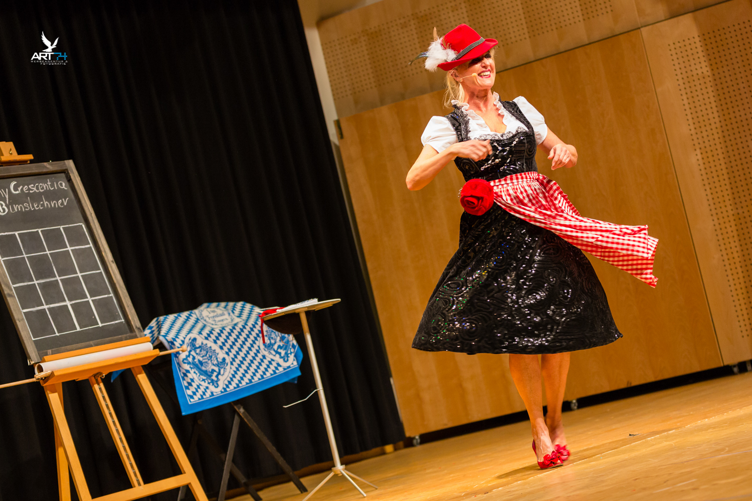 Zauberkunst (Zauber-Comedy, Dirndlmagie) — photo 3