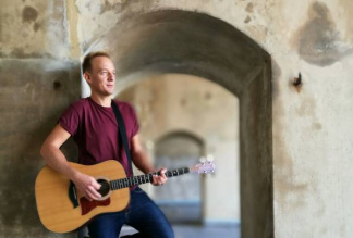 Will Tierney - Acoustic Singer for Apéro and Evening 