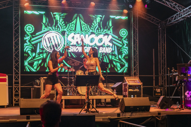 Sanook Showgirls Band — photo 11