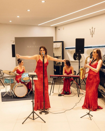 Malè Girl Band — photo 3