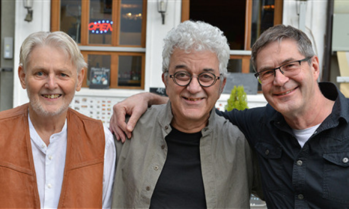 fine-tune: Grosse Songs in kleiner Formation — photo 3
