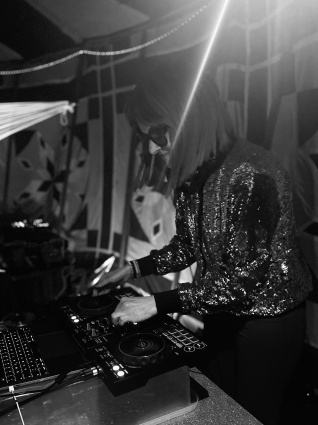 DJ — photo 3