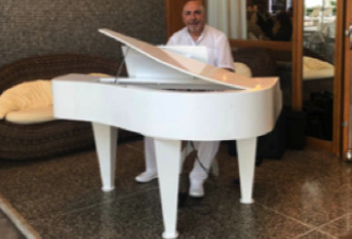 PIANISTA JAZZ  per intrattenimento elegante