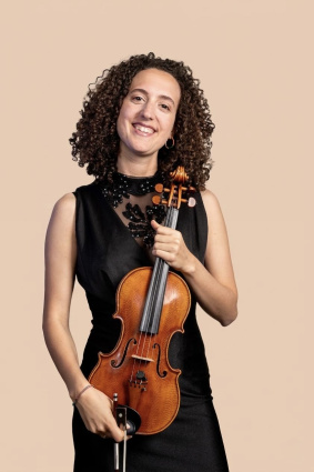 classical violinist — photo 2
